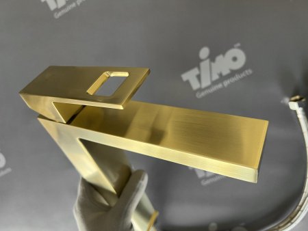 Смеситель для раковины Timo Briana 7111/17F золото матовое